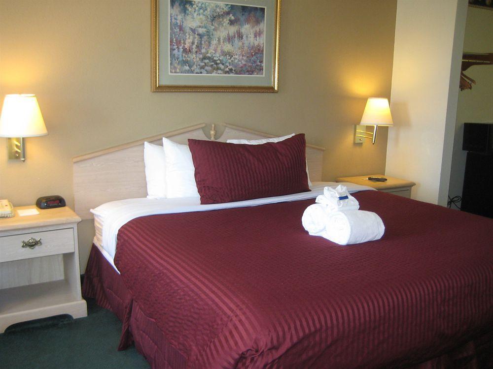Hotel & 3*