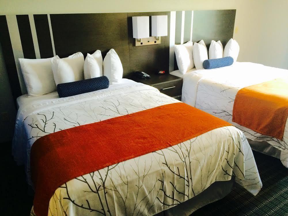 & Hotel 3*